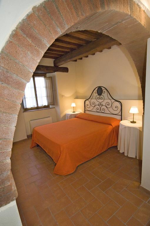 Agriturismo Campo Lungo San Donato in Poggio Номер фото